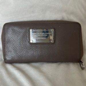 MARC JACOBS wallet 🎉
